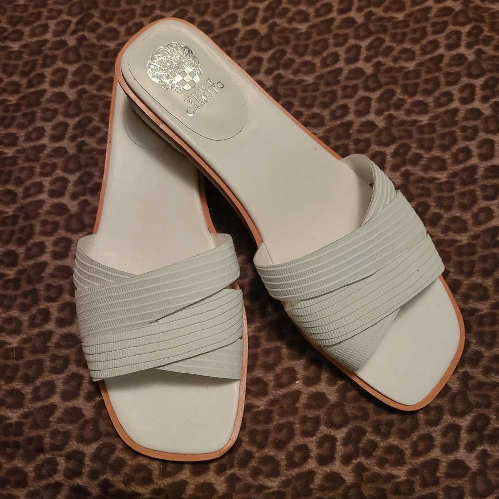 Vince Camuto slides